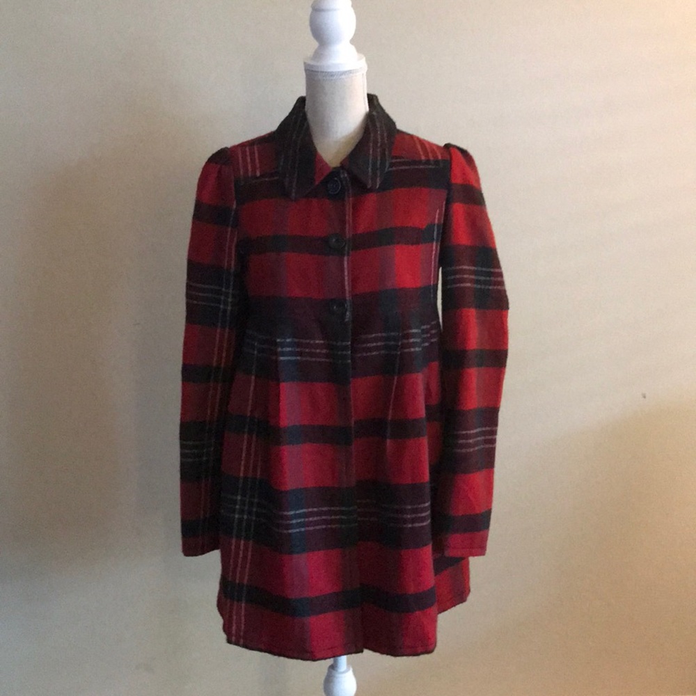 BB Dakota M Red Plaid Dress Coat w/ button detail